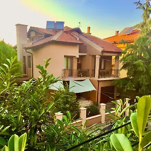 за гости димитрови Pensjonat Burgas